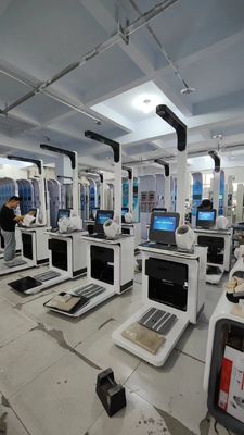 MAX 700*1200*2400mm Telemedicina com ecrã sensível ao toque