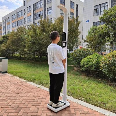 Escala médica com gama de medição de altura de 0-200 cm e análise opcional da gordura corporal