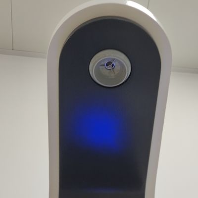 Função de altura Quiosque de verificação de saúde inteligente operado por moedas com impressora G.W 43kg