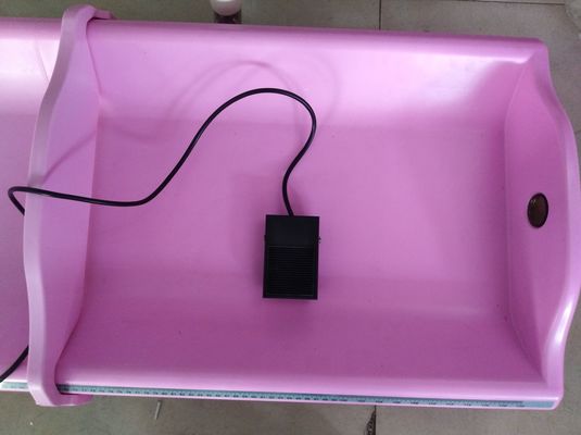 Escala de peso do bebê médico do hospital com suporte personalizado e divisão mínima de 1 mm