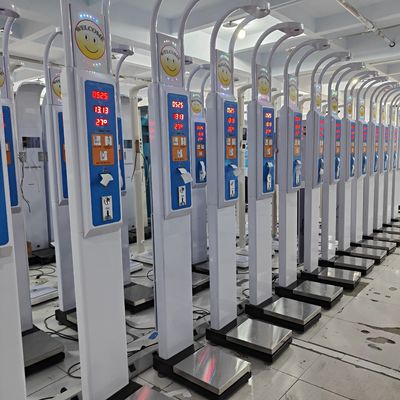 Balança de altura e peso portátil médica multifuncional com material de aço de 38 kg N.W.