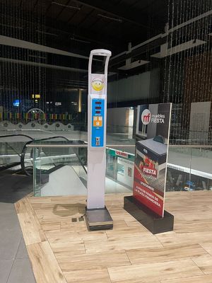 Controle o progresso do seu corpo com uma balança digital de 300 kg