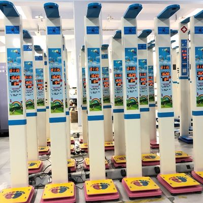 Faixa de altura 50-150cm Balança eletrônica médica infantil para peso e altura de assento