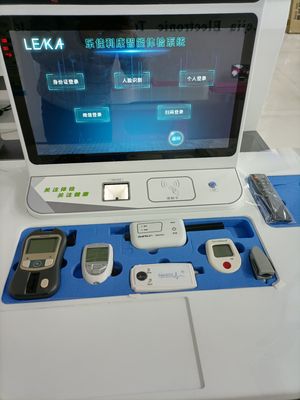 Quadro de telemedicina de tela LCD HD para verificação de saúde do corpo inteiro e monitoramento da pressão arterial
