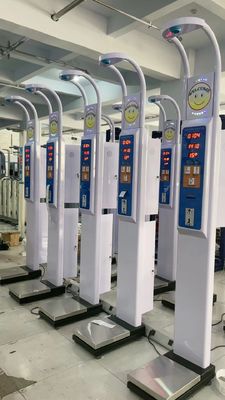 Balança operada por moedas para embalagens clínicas e farmacêuticas Tamanho 100*31*31cm Caixa 1 70*50*38cm Caixa 2