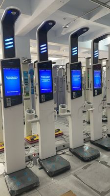 19 polegadas Android Health Kiosk Centro de Saúde de aço Máquina de IMC com analisador de gordura corporal